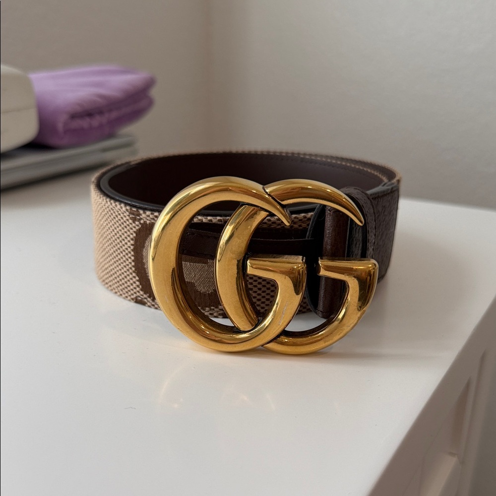 Gucci Gold GG Buckle Belt with Brown and Tan Strap
